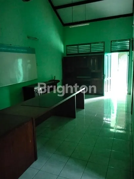 image RUMAH LAMA DAN LUAS SERTA COCOK BUAT KANTOR DAN RUMAH TANGGA (5)