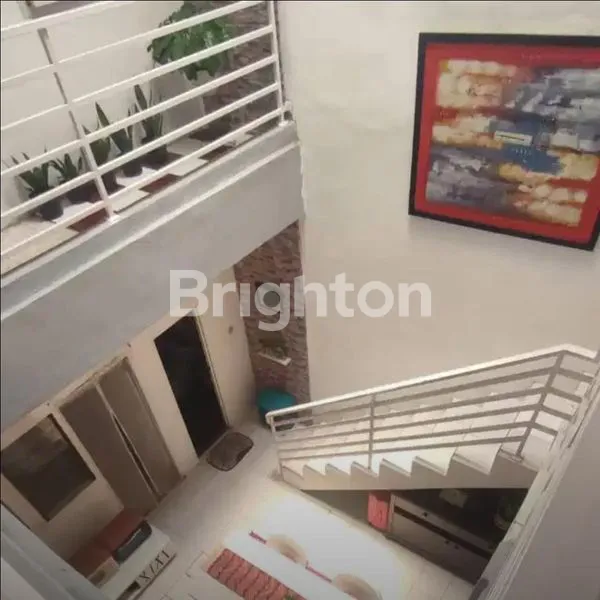 image DIJUAL RUMAH CANTIK SIAP HUNI – FULL FURNISHED DI RAWAMANGUN, JAKARTA TIMUR (4)