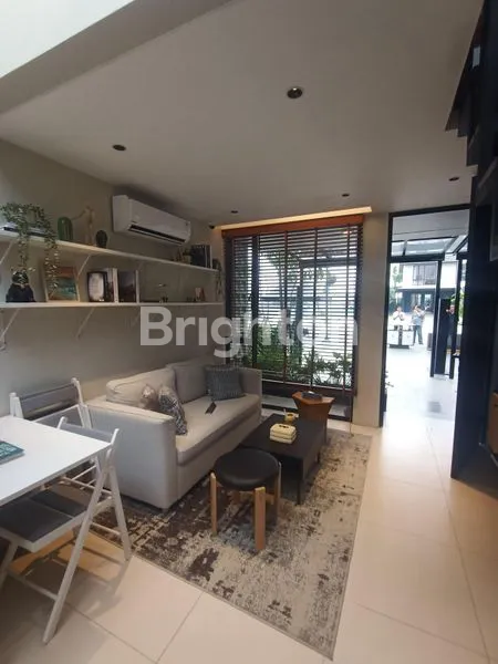 image NAIK LEVEL...DARIPADA NGEKOS, PARK SERPONG,RUMAH COMPACT MODERN 2 LANTAI (1)