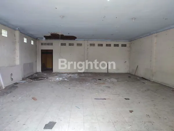 image DISEWAKAN RUKO  DI NGUNUT TULUNGAGUNG, LOKASI STRATEGIS, BISA BUAT USAHA TOKO, RESTORAN, CAFE DLL.  (2)