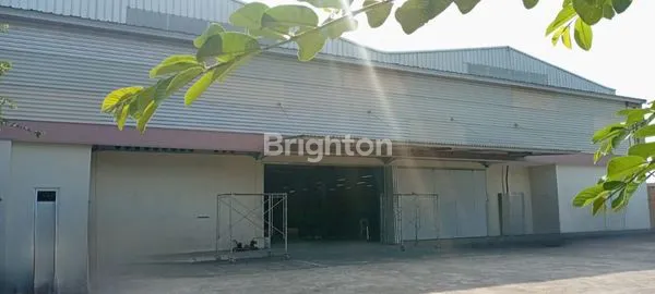 GUDANG DI LOKASI STRATEGIS NYA SENTUL