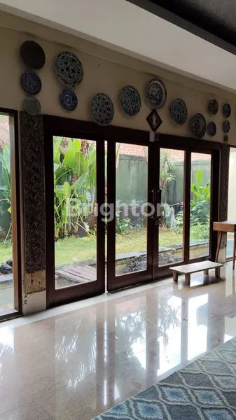 image VILLA MEWAH LUAS 5 KAMAR TIDUR DI GUNUNG LUMUT DENPASAR – DEKAT SEMINYAK (5)