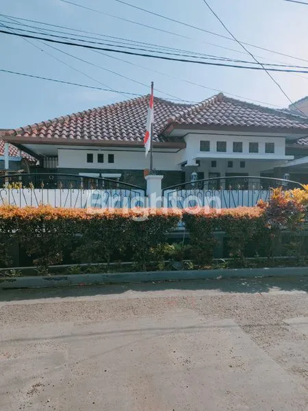 RUMAH SIAP HUNI DI JLN UTAMA MARGAHAYU RAYA, STRATEGIS, MODEL TEMPO DOELOE