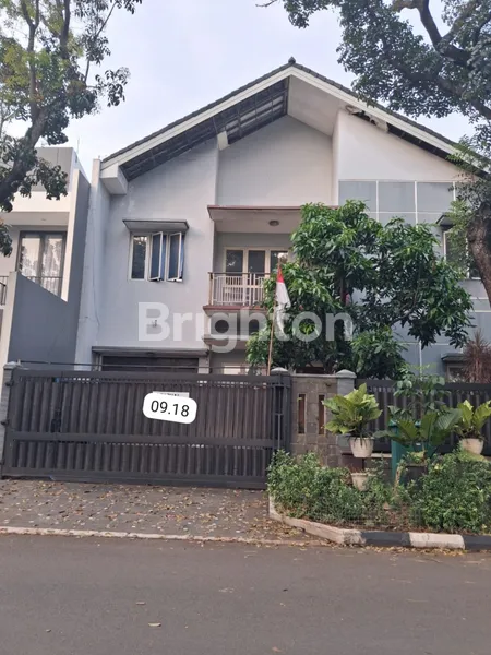 image RUMAH MEWAH PUSPITALOKA BSD TANGERANG (1)