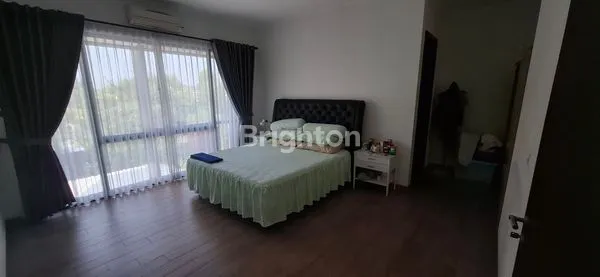 image DIJUAL RUMAH 2 LANTAI SUVARNA SUTERA CLUSTER ALAM SIGNATURE (7)