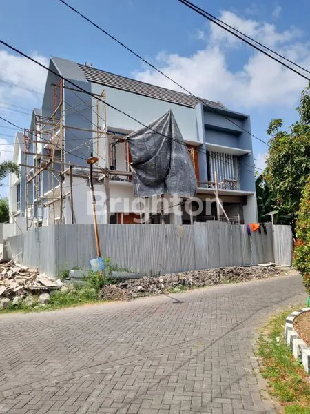 image RUMAH BARU DI PRAPEN INDAH MINIMALIS SURABAYA SELATAN (4)