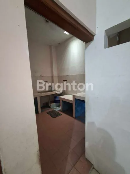 image RUMAH 2 LANTAI DI MOJOSONGO (5)