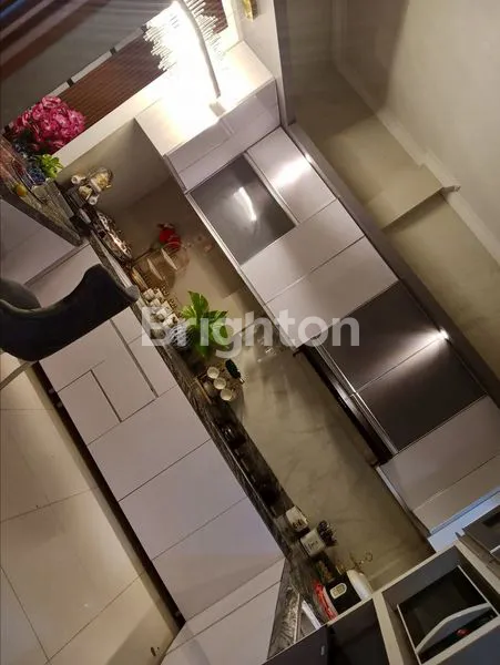 image RUMAH 2 LANTAI FULL RENOVASI + FURNISH + INTERIOR MARMER EKSKLUSIF , THE PARADISE 2, SEPATAN, KECAMATAN SEPATAN, KABUPATEN TANGERANG, BANTEN (8)