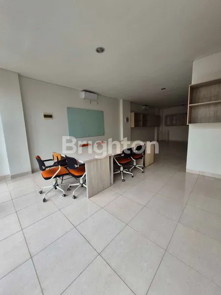 image RUKO STRATEGIS DI PIAZZA MOZIA BSD, LT 60M² (6)