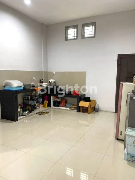 image JUAL CEPAT BUTUH DANA  RUMAH TOWNHOUSE SIAP HUNI  JALAN BESAR BRIDJEND KATAMSO (MASUK KOMPLEK) (8)