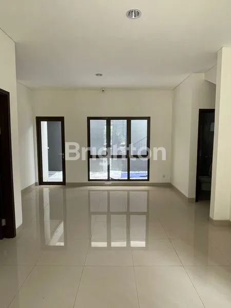 image RUMAH MEWAH 2 LANTAI HOOK DI MOZIA BSD - 5KT, SEMI FURNISHED (4)