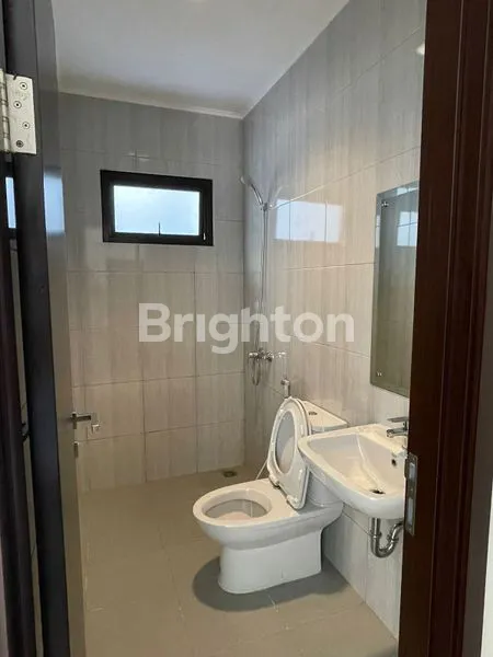image RUMAH MEWAH 2 LANTAI HOOK DI MOZIA BSD - 5KT, SEMI FURNISHED (2)