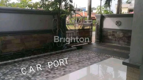 image RUMAH TENGAH KOTA SUDAH RENOVASI (2)