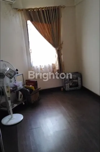 image APARTEMEN 90 M² DI TOWER FLAMBOYAN — TAMAN KEMAYORAN CONDOMINIUM (2)