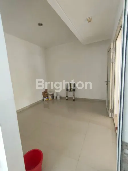 image RUMAH 2 LANTAI STRATEGIS 5 MENIT KE STASIUN CISAUK & BSD CITY (4)