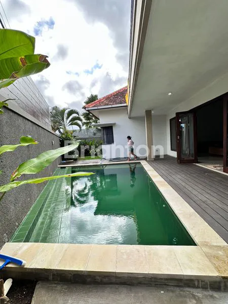 RUMAH BALI DEKAT CANGGU