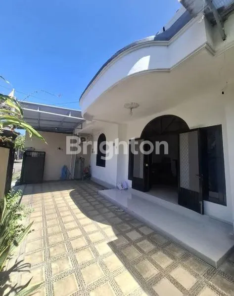 image RUMAH TEMBOK KERAMIK STRATEGIS ONE GATE SYSTEM DI PANJER DENPASAR BALI (4)