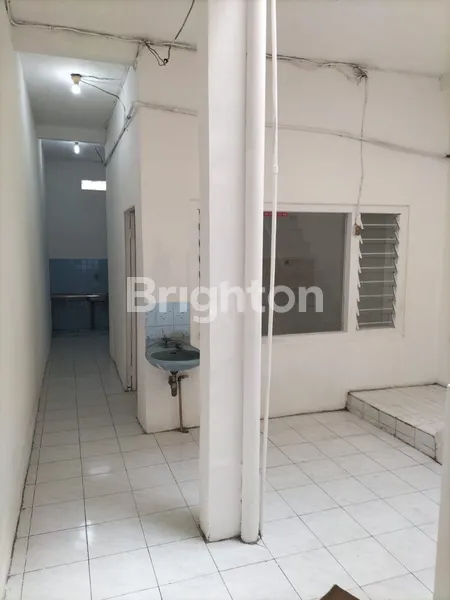 image DISEWAKAN / DIJUAL RUKO 3 LANTAI – JL. PINANGSIA TIMUR, JAKBAR | 165 JUTA/TAHUN ATAU 10 MILIAR (2)