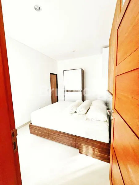 image SEWA RUMAH/VILLA BARU DI PURI CEMPAKA MAS DALUNG, BADUNG, BALI - LOKASI STRATEGIS & FULL FURNISHED (4)