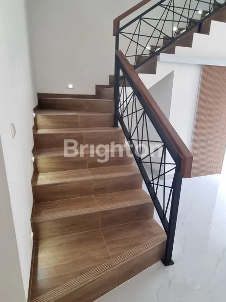 image RUMAH BARU BERGAYA MODERN CIMANGGIS DEPOK (6)