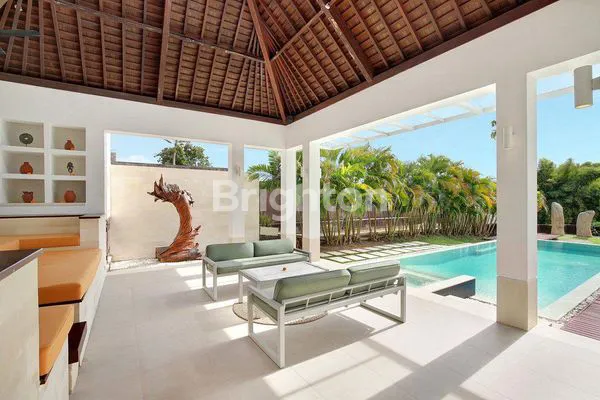 image VILLA MEWAH 2LT DENGAN DESAIN YG AESTHETIC DAN COZY WITH POOL DAN GARDEN AT PERERENAN (3)