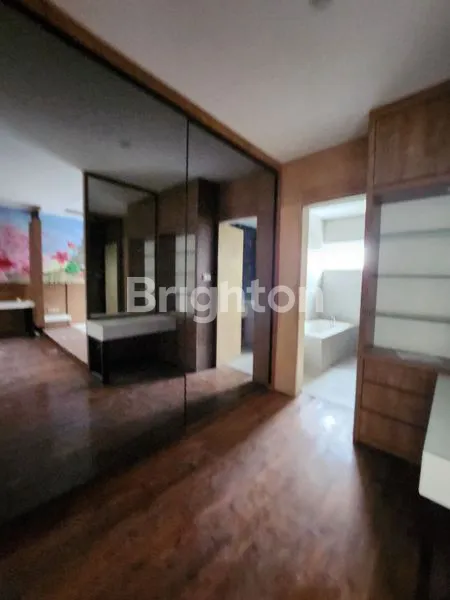 image RUMAH 2LT DI TAMAN WISATA REGENCY, BANGKINGAN - GRESIK (2)