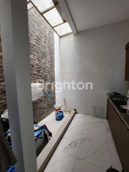image RUMAH 2LT DI TAMAN WISATA REGENCY, BANGKINGAN - GRESIK (6)