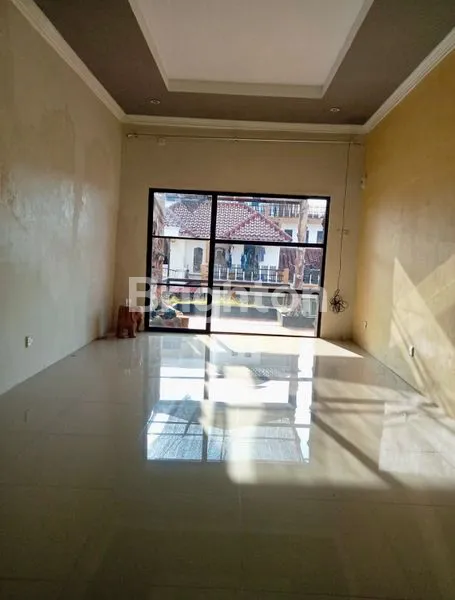 image DI JUAL RUMAH TENGAH KOTA  (2)