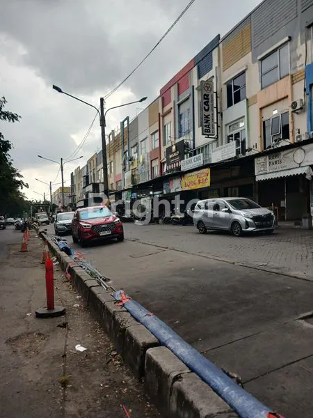 image RUKO PASAR LARIS, TAMAN SURYA JKT BRT (3)