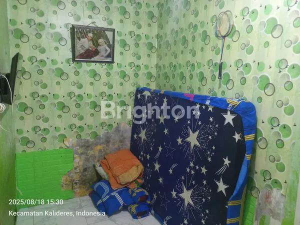 image RUMAH PINGGIR JALAN KALIDERES SHM, DEKAT SEKOLAH & PASAR (5)