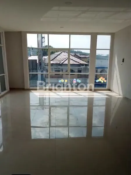 RUKO 2 LANTAI SIAP PAKAI AREA AHMAD YANI UNGARAN BARAT