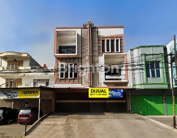 image SHOWROOM RUKO GANDENG 2 PINTU 3 LANTAI JALAN GAJAH MADA (1)