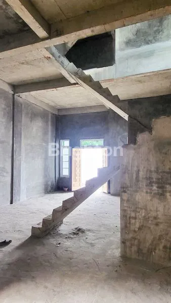 image DIJUAL RUMAH VILLA BARU - LEBAR 6 METER - KOMPLEK BARU BISA TEMBUS KE CEMARA ASRI - KRAKATAU (4)