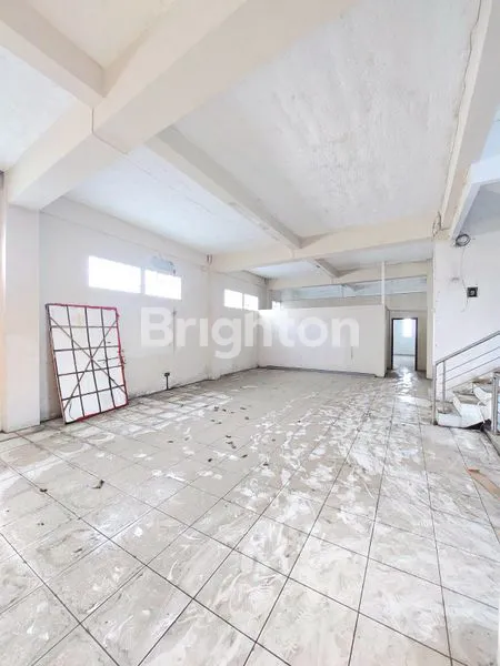 image RUKO STRATEGIS LT 190 DI JL. AMIR MACHMUD (5)