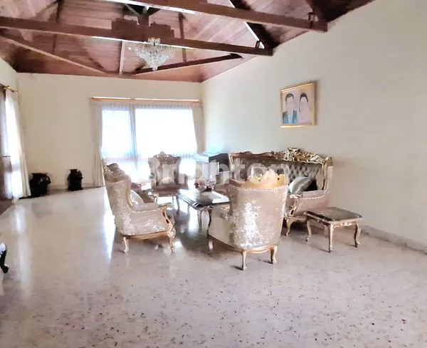 image RUMAH MEWAH 840M² DI SUKAJADI, COCOK KANTOR/USAHA (3)