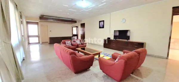 image RUMAH MEWAH 840M² DI SUKAJADI, COCOK KANTOR/USAHA (5)