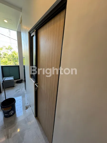 image RUMAH KOST 2 LANTAI DI SAFIRA REGENCY WIYUNG SURABAYA BARAT (4)