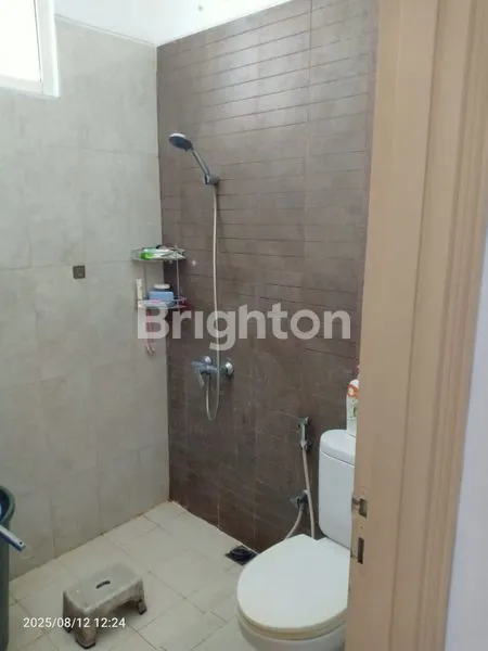 image DI JUAL RUMAH 2 LT PONDOK HIJAU GOLF GADING SERPONG (8)