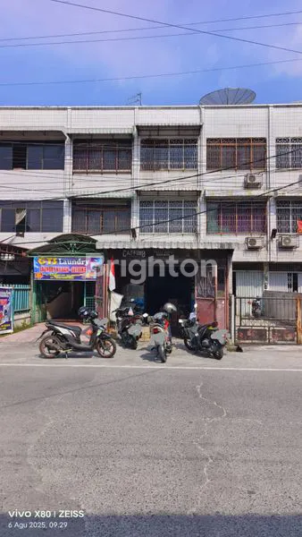 image RUKO 3 LANTAI SANGAT STRATEGIS DEKAT POLTABES MEDAN, JALAN DURIAN, KAMPUNG DURIAN - MEDAN TIMUR (1)