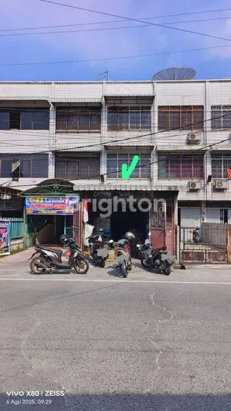 image RUKO 3 LANTAI SANGAT STRATEGIS DEKAT POLTABES MEDAN, JALAN DURIAN, KAMPUNG DURIAN - MEDAN TIMUR (2)