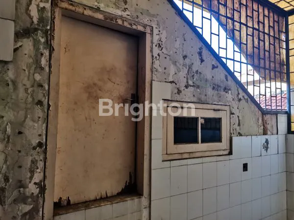 image RUMAH 2 LANTAI SIAP HUNI DI JL VIRGO, LOKASI STRATEGIS (4)