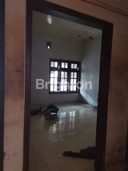 image RUMAH 2 LANTAI SIAP HUNI DI JL VIRGO, LOKASI STRATEGIS (5)