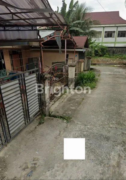 image 2 RUMAH DIJUAL POSISI HOOK (3)
