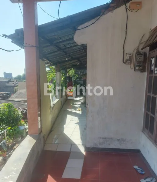 image DIJUAL RUMAH TENGAH KOTA (2)