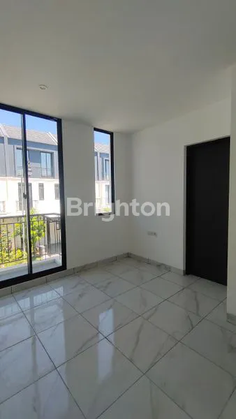 image RUMAH THE TOPAZ RESIDENCE - SUMMARECON MAKASSAR (6)