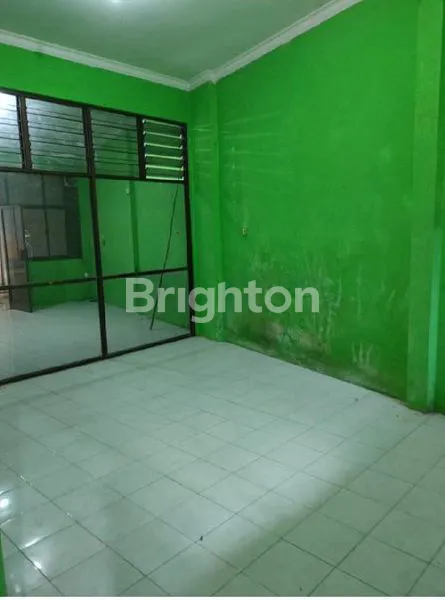 image GUDANG EX SHOWROOM PINGGIR JALAN RAYA GAJAH SAMBIREJO GAYAMSARI SEMARANG DEKAT DENGAN RELOKASI PASAR JOHAR ARTERI SOEKARNO HATTA (3)