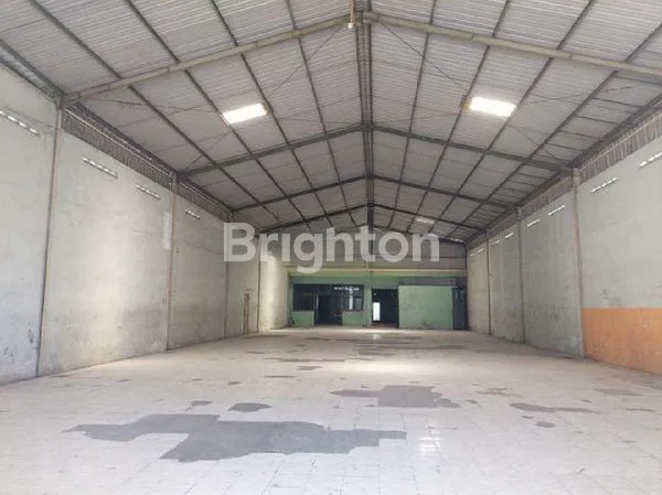 image GUDANG EX SHOWROOM PINGGIR JALAN RAYA GAJAH SAMBIREJO GAYAMSARI SEMARANG DEKAT DENGAN RELOKASI PASAR JOHAR ARTERI SOEKARNO HATTA (7)