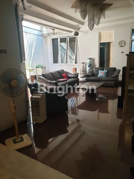 image RUMAH DI TAMAN KEDOYA BARU (4)