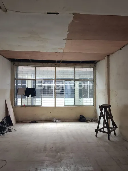 image JUAL RUKO JALAN TUNJUNGAN, MASUK SEDIKIT DARI NOLL JALAN RAYA, LOKASI STRATEGIS RAMAI SANGAT COCOK USAHA (2)