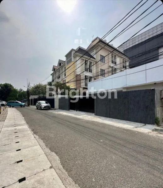 image TANAH KOMERSIAL BONUS RUMAH KOST FULLY FURNISHED, LOKASI STRATEGIS  MAMPANG PRAPATAN  JAKARTA SELATAN. (2)